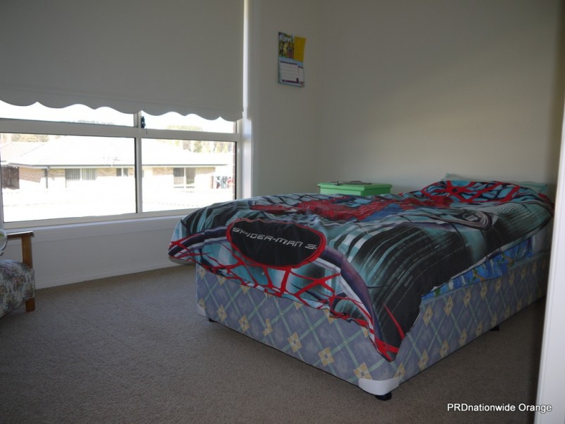 5 Fahy Crescent, Orange NSW 2800