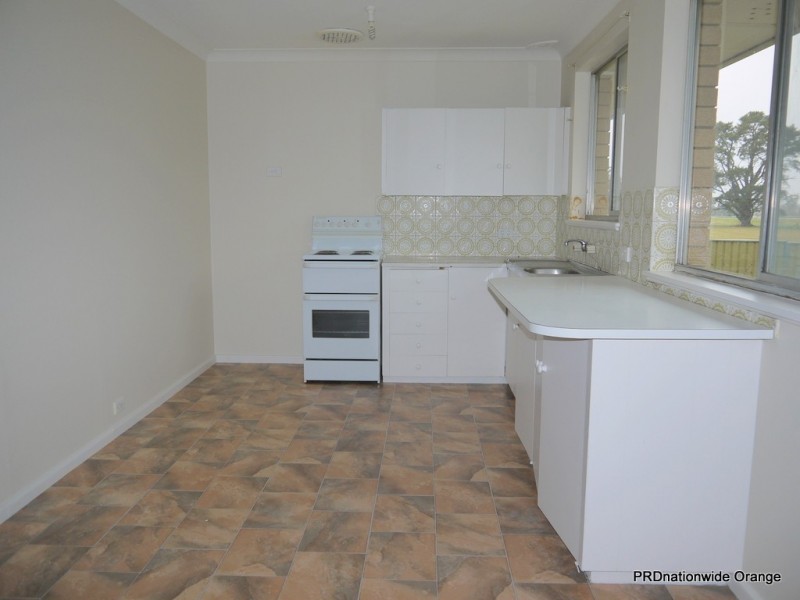 57 Canobolas Road, Orange NSW 2800
