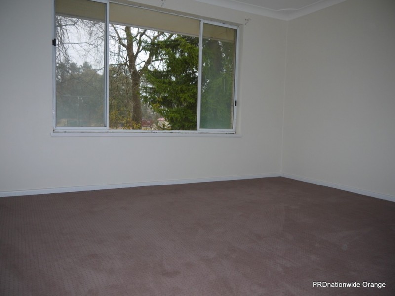 57 Canobolas Road, Orange NSW 2800
