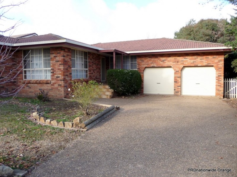 25 Braemar, Orange NSW 2800