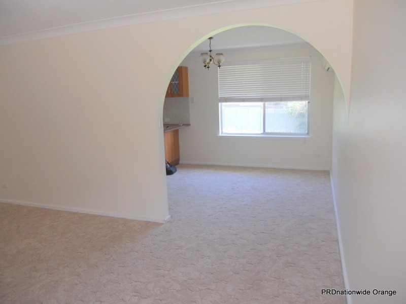 23 Grevillea Road, Orange NSW 2800