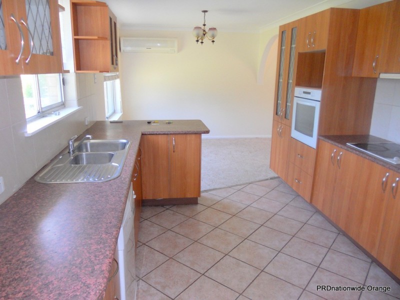 23 Grevillea Road, Orange NSW 2800