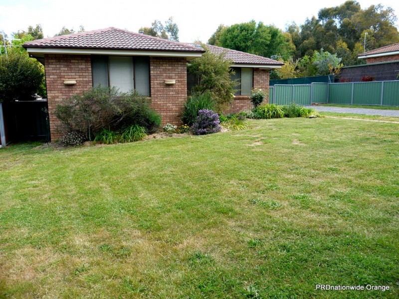 44 Sharp Road, Orange NSW 2800