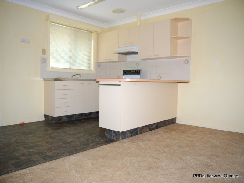 44 Sharp Road, Orange NSW 2800