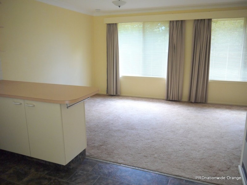 44 Sharp Road, Orange NSW 2800