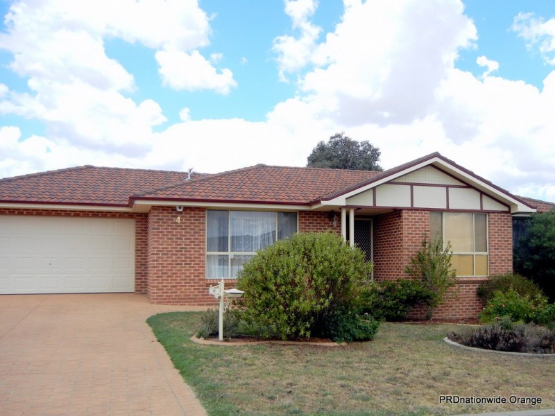 4 Magnolia Way, Orange NSW 2800