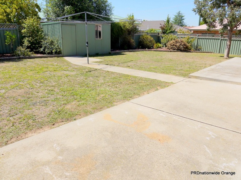 4 Magnolia Way, Orange NSW 2800