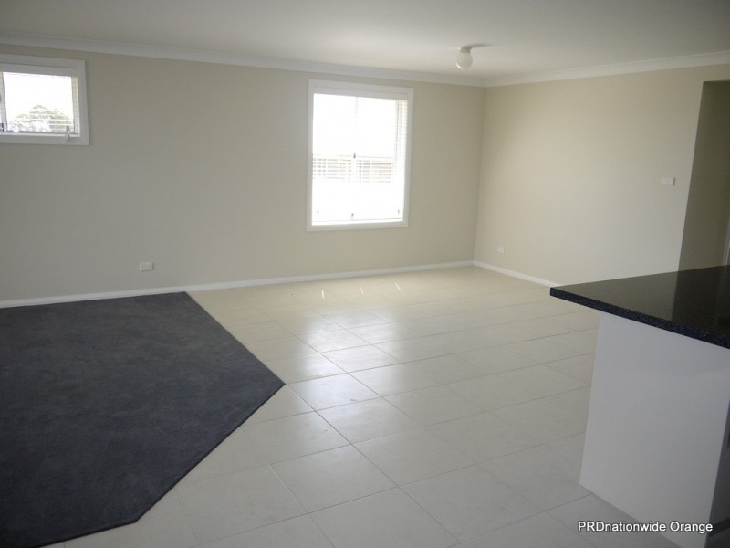 3 Abelia Close, Orange NSW 2800