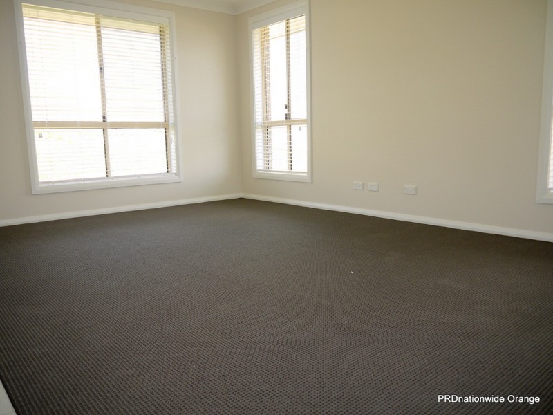 1 Abelia Close, Orange NSW 2800