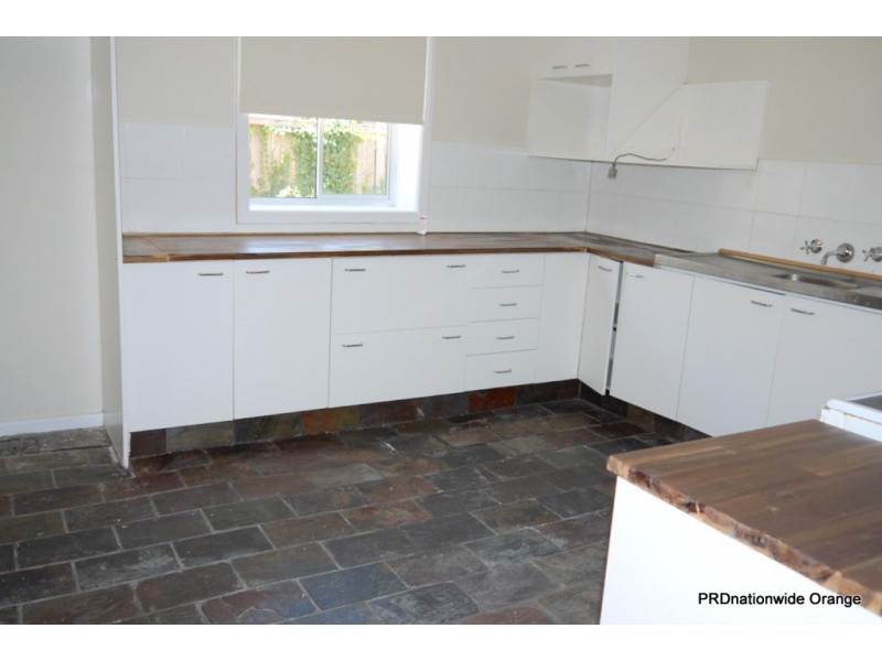 242 Byng Street, Orange NSW 2800