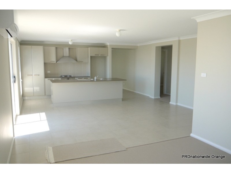 4 Abelia Close, Orange NSW 2800