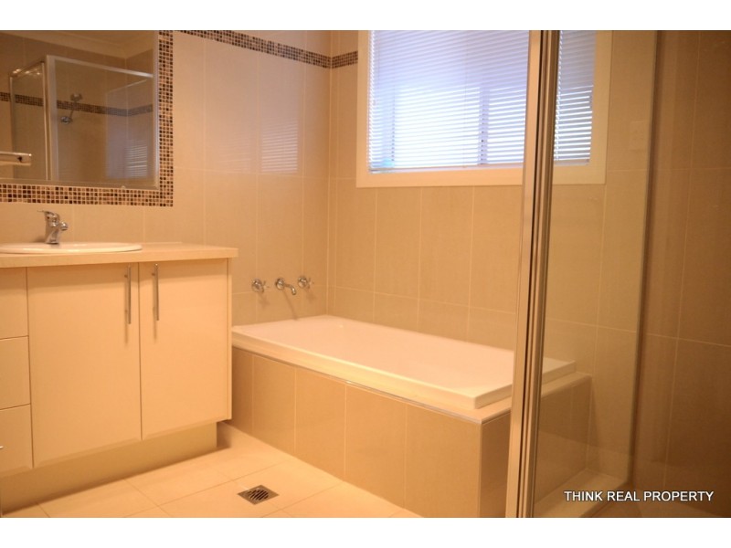 37A Brooklands Drive, Orange NSW 2800