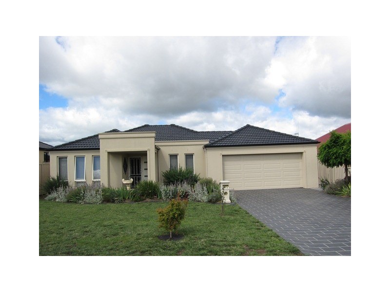 37a Brooklands Drive, Orange NSW 2800