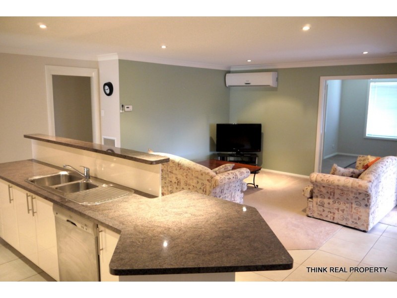 37a Brooklands Drive, Orange NSW 2800