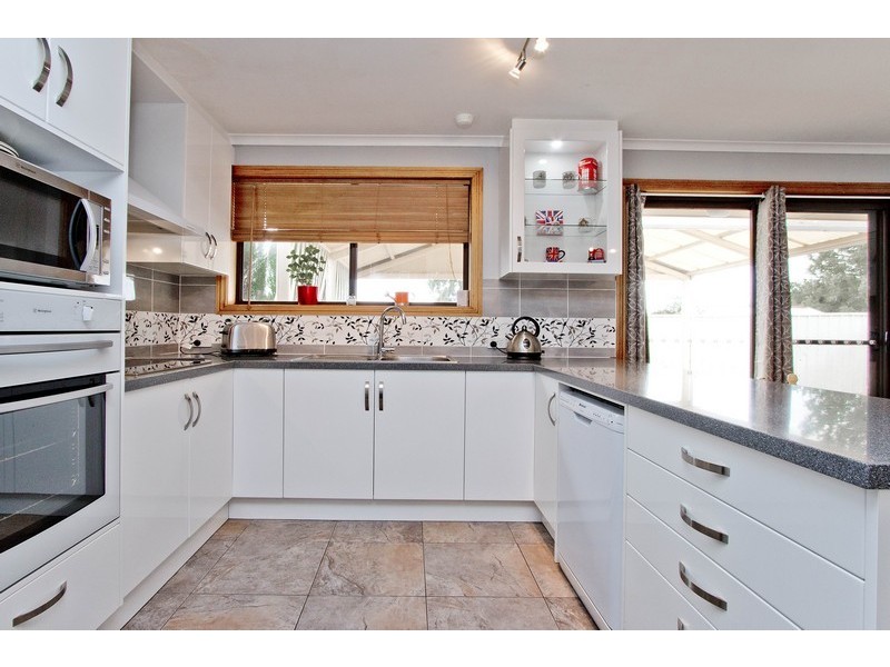 20 Hartog Street, Fairview Park SA 5126