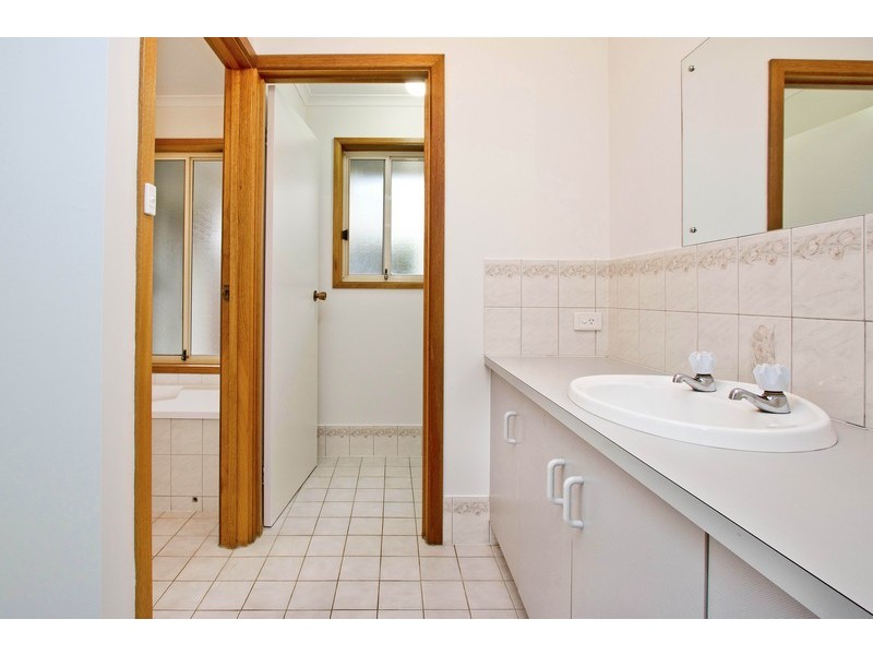 10 Orange Avenue, Golden Grove SA 5125