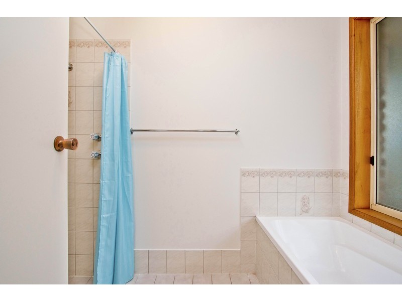 10 Orange Avenue, Golden Grove SA 5125