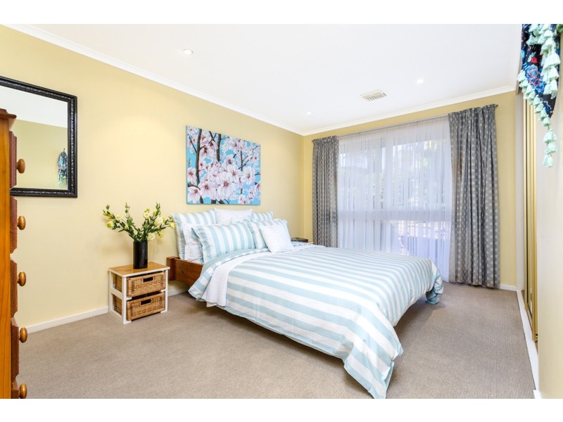 18 Casuarina Avenue, Surrey Downs SA 5126