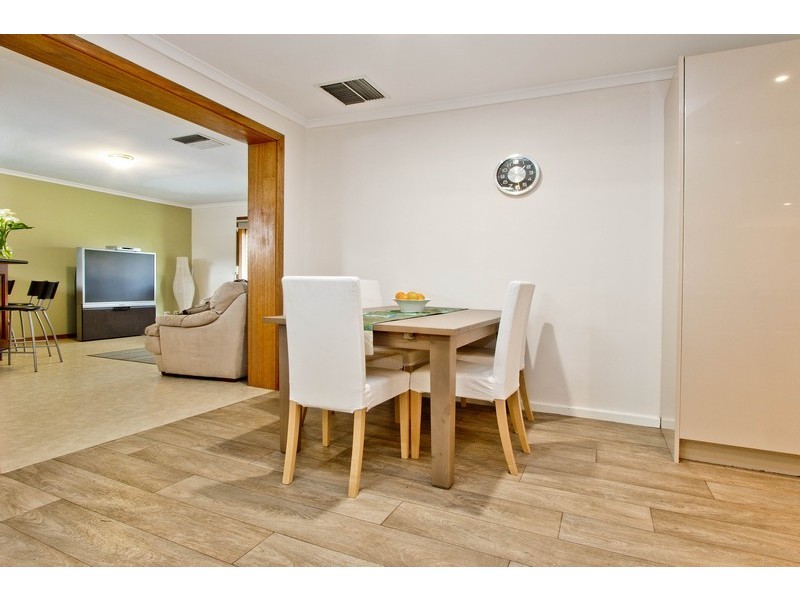 498 Bridge Road, Para Hills West SA 5096