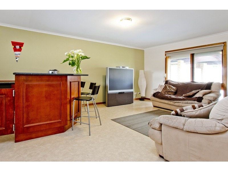 498 Bridge Road, Para Hills West SA 5096