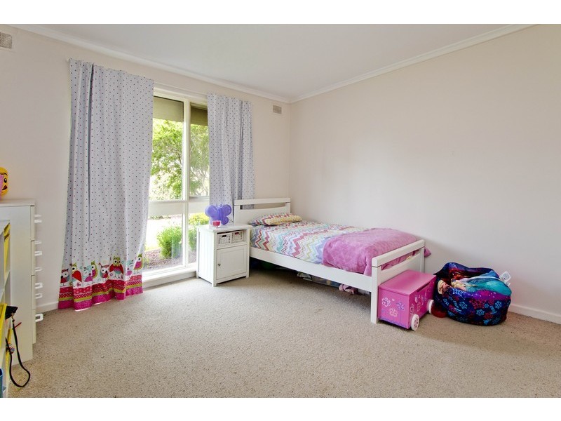 498 Bridge Road, Para Hills West SA 5096