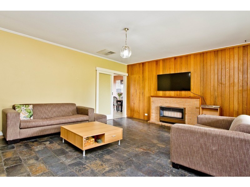 14 Far View Crescent, Ridgehaven SA 5097