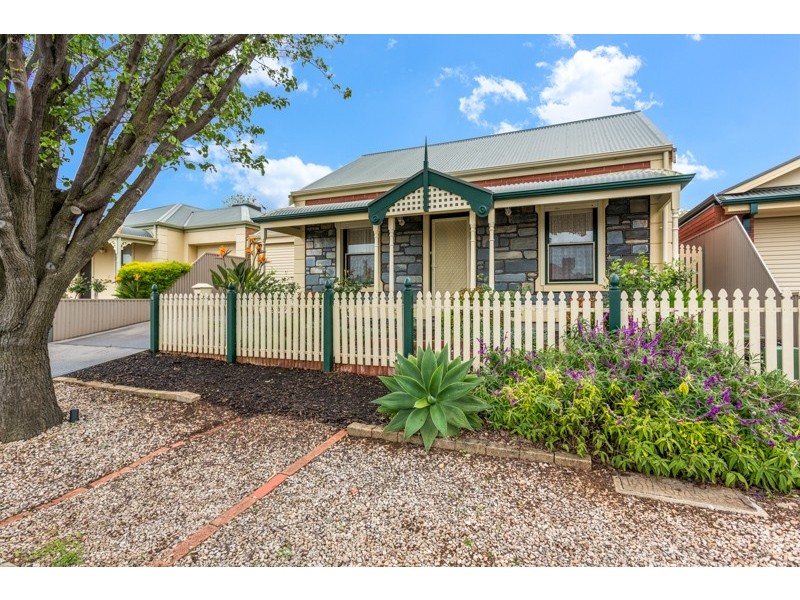 5 Glenmore Close, Greenwith SA 5125