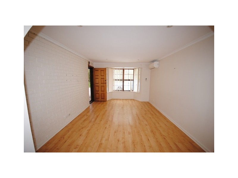 4/3 Ian Court, Modbury SA 5092