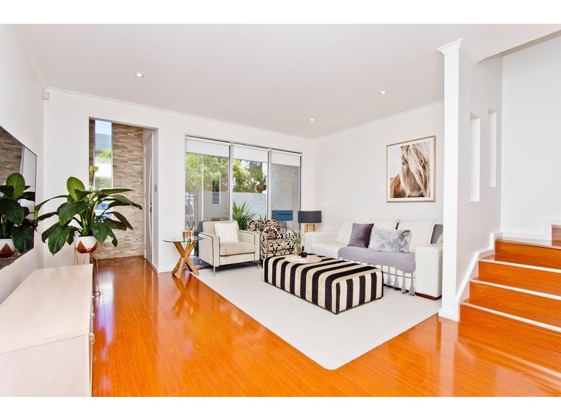 48 Elder Drive, Mawson Lakes SA 5095