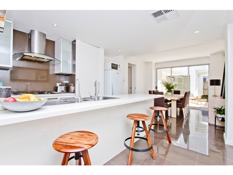 48 Elder Drive, Mawson Lakes SA 5095