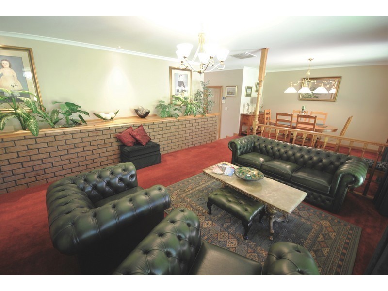 77 Thornton Drive, Greenwith SA 5125