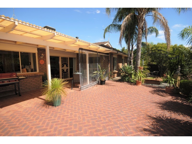 77 Thornton Drive, Greenwith SA 5125