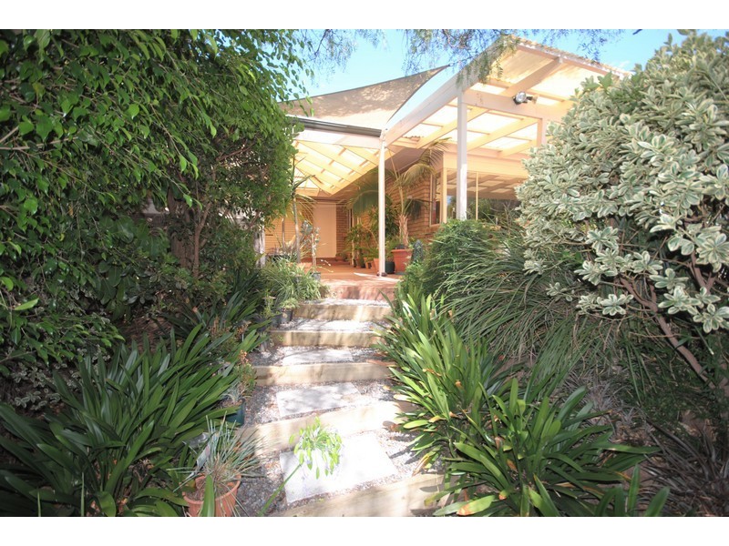 77 Thornton Drive, Greenwith SA 5125