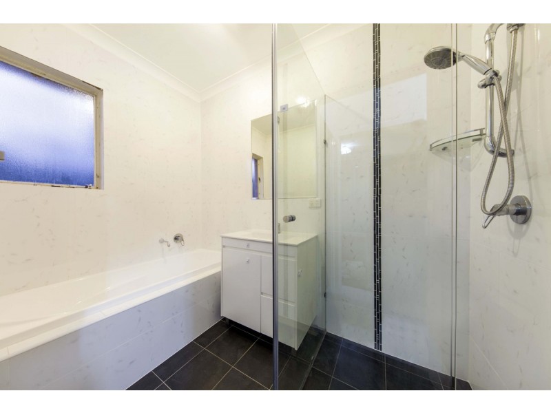 6 River Drive, Para Hills SA 5096