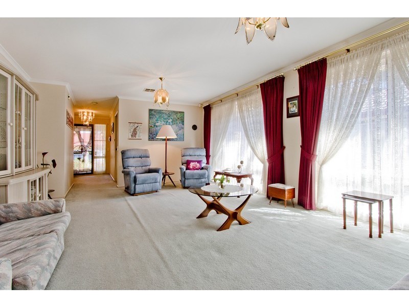 10 Old Hall Court, Oakden SA 5086