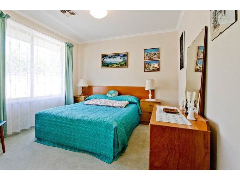 10 Old Hall Court, Oakden SA 5086