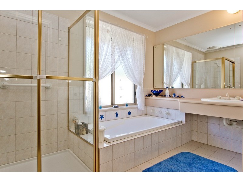 10 Old Hall Court, Oakden SA 5086