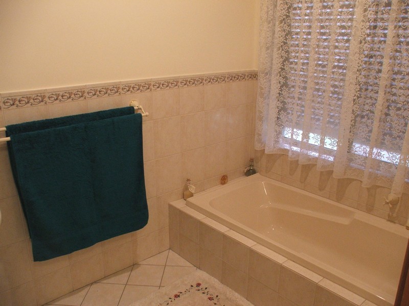 3 Amisfield Crescent, Greenwith SA 5125