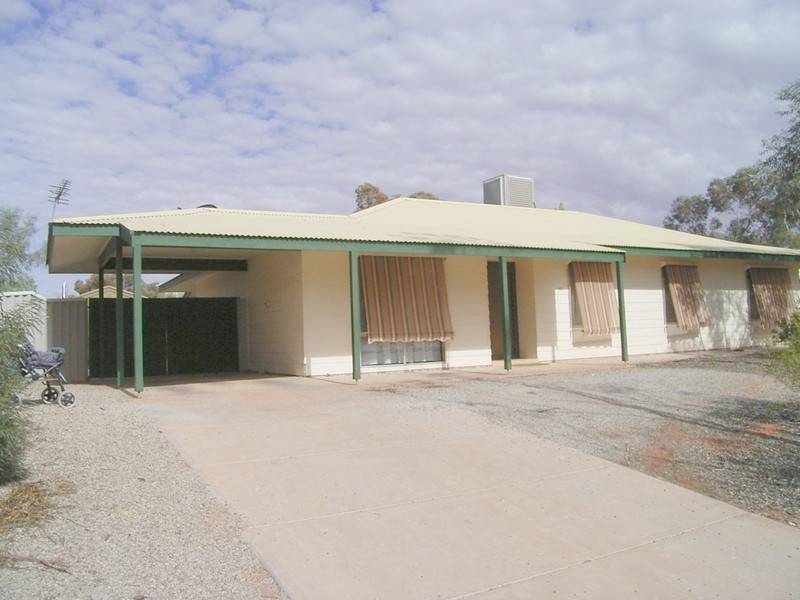 10 Bopeechee Street, Roxby Downs SA 5725