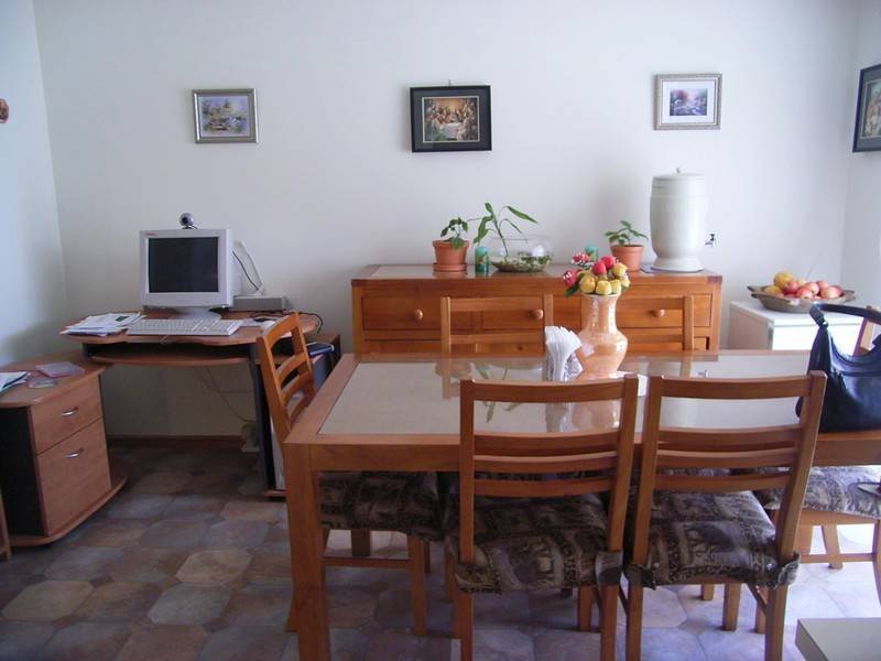 10 Bopeechee Street, Roxby Downs SA 5725