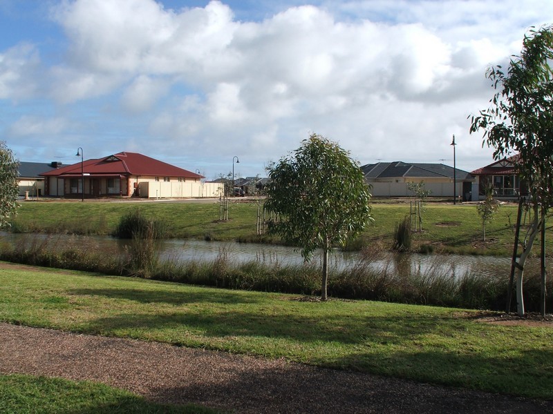 52 Springbank Boulevard, Burton SA 5110