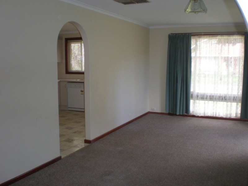 36 Magor Crescent, Salisbury Downs SA 5108