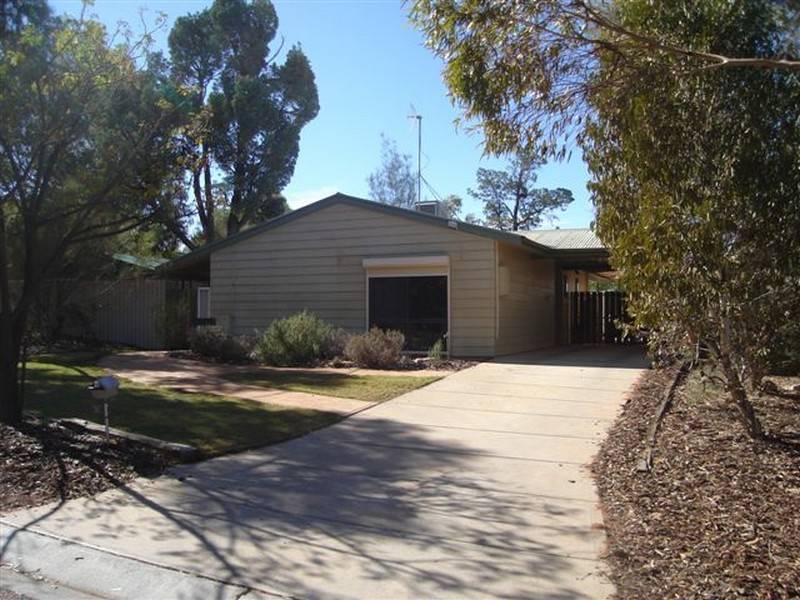 4 Anna Court, Roxby Downs SA 5725