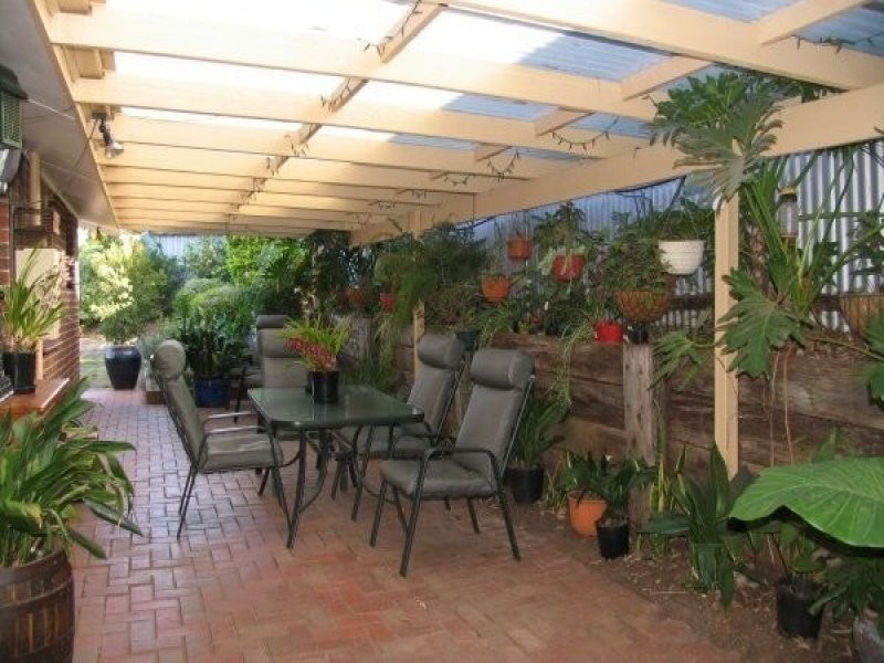 37 Maughan Avenue, Redwood Park SA 5097