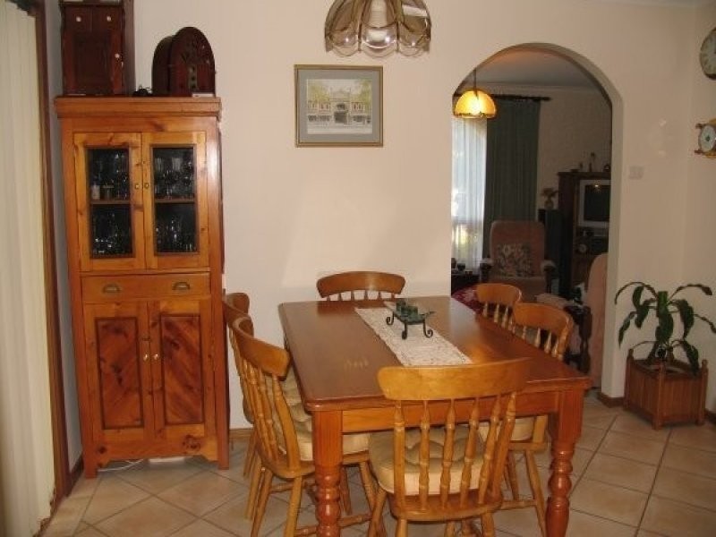 37 Maughan Avenue, Redwood Park SA 5097