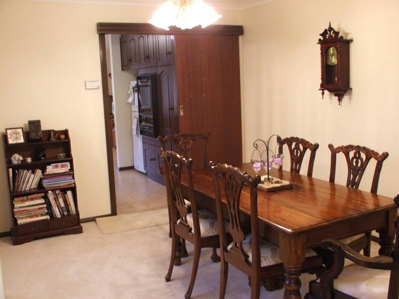 10 John Renwick Place, Modbury Heights SA 5092