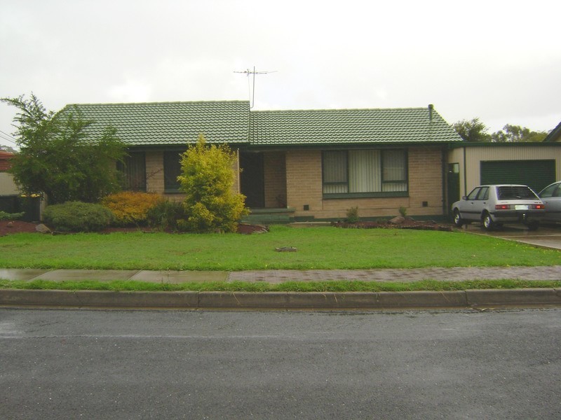 17 Derrilin Avenue, Ingle Farm SA 5098