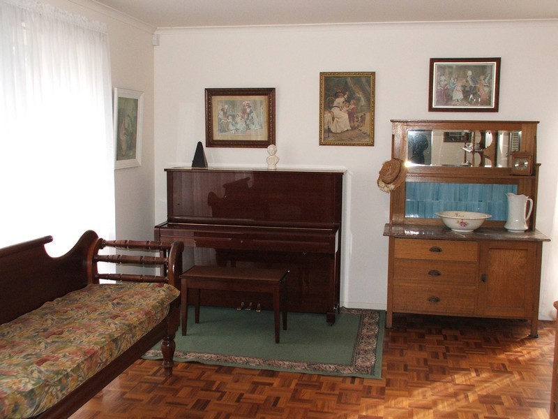 11 Ystwyth Court, Para Hills SA 5096