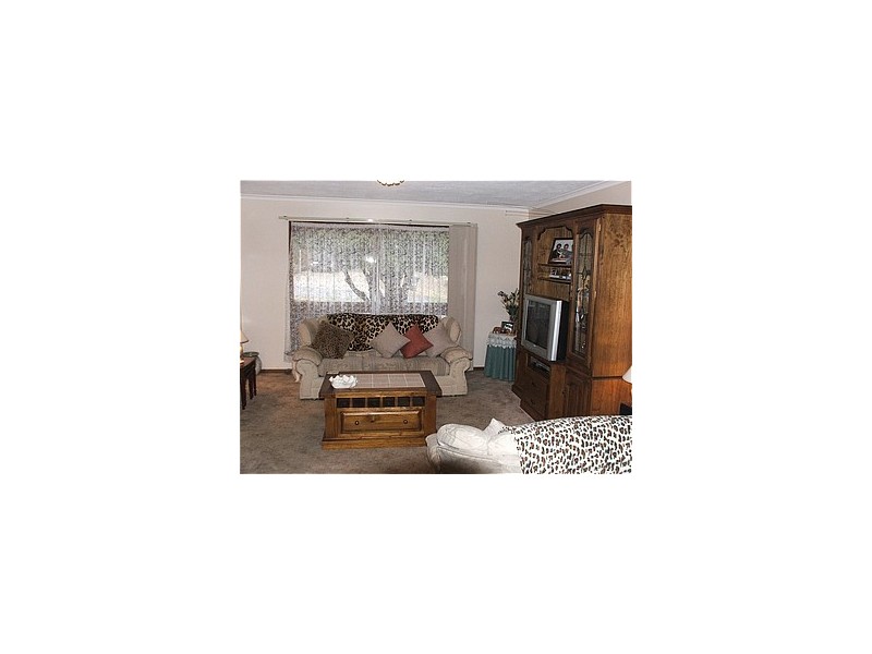 17 Lumsden Avenue, Ridgehaven SA 5097