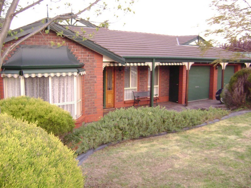 11 Taranaki Court, Greenwith SA 5125